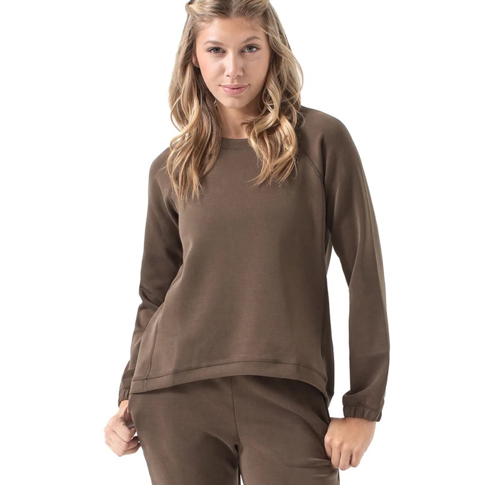 NUX Sleek Sweat